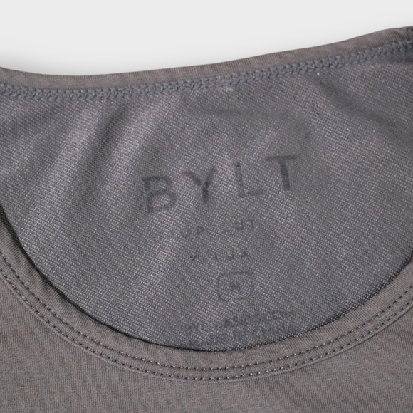 Bylt Drop Cut Lux Short Sleeve Shirt Athleisure Gorpcore Workout In Gray Size M - Picture 3 of 9